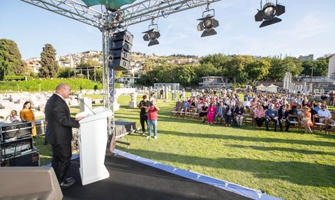 Uluslararası İzmir Edebiyat Festivali Başladı