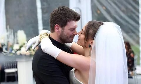 Kıvanç Tatlıtuğ ve Serenay Sarıkaya'nın başrolünde yer aldığı 'Aile' dizisi yeni sezonuyla başlıyor