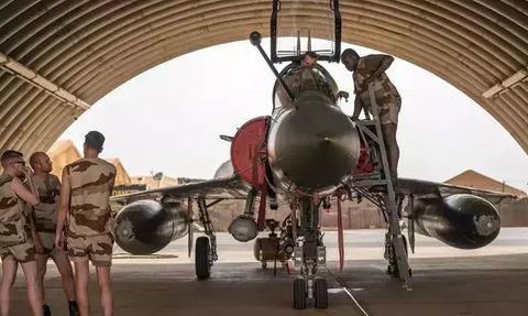 Fransa, Nijer'deki Askerlerini Geri Çekmeye Başladı