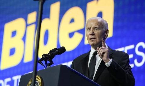 ABD Başkanı Joe Biden'ın Konuşması Protestocu Tarafından Kesildi