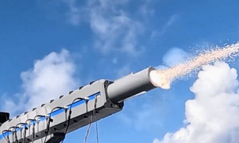 Japonya, Denizden Elektromanyetik Raylı Topu Başarıyla Test Etti