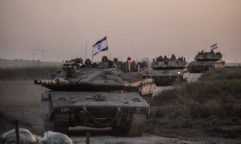 İsrail, Gazze'yi Bombalamaya Devam Ediyor