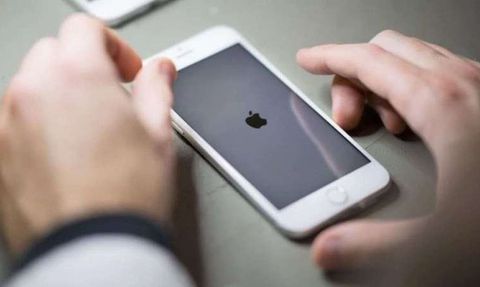 iPhone'da Geri Tuşu Neden Yok?