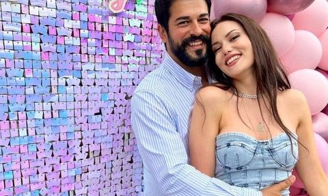 Fahriye Evcen'in Paylaşımlarıyla İlgisi Çeken Hayatı
