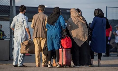 Pakistan Düzensiz Göçmenlere Süre Verdi