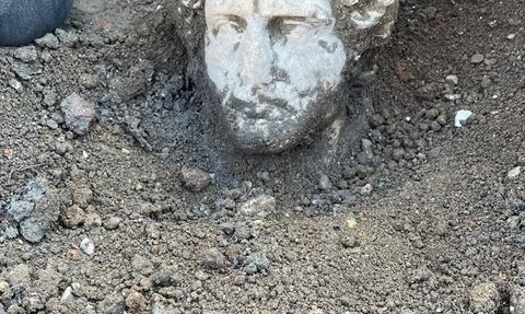 Düzce'de 1800 Yıllık Antik Büst Bulundu