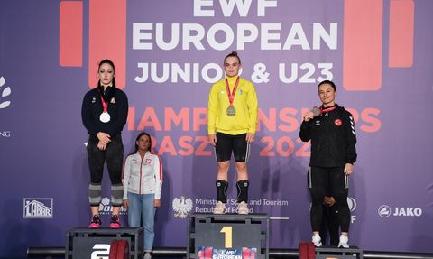 Aysel Özkan Avrupa Halter Şampiyonası'nda Bronz Madalya Kazandı