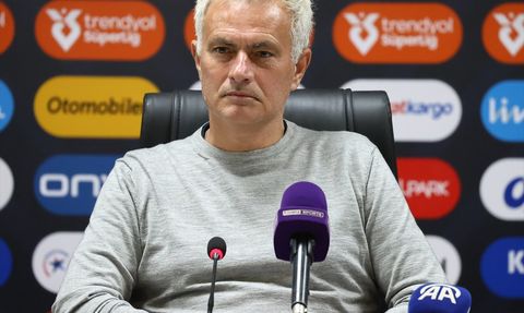Fenerbahçe'nin Samsunspor Maçında Yaşananlar ve Jose Mourinho'nun Yorumları