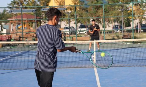 Iğdır'ın Genç Tenisçileri Türkiye Tenis Ligi'nde Raket Sallayacak