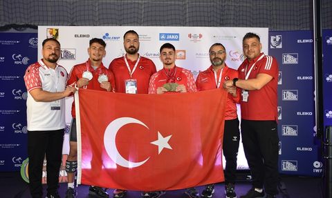 Kaan Kahriman Avrupa Halter Şampiyonu