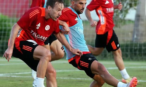 Onvo Antalyaspor, Çift İdmanla Hazırlıklarını Sürdürüyor