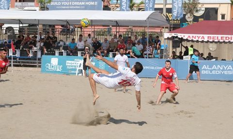 Plaj Futbolu Süper Finalleri Alanya'da Başladı