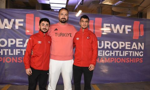 Polonya'daki Halter Şampiyonasında Altın Madalya Hedefi