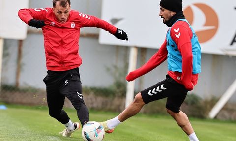 Sivasspor, Adana Demirspor Maçına Hazırlanıyor