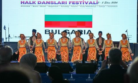 Uluslararası Balkan Folk Dance Festival İzmir'de Başladı