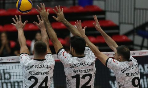 Voleybol: ON Hotels Alanya Belediyespor İstanbul Gençlikspor'u Derbide Yakaladı