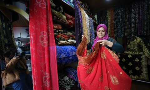 Çanakkaleli Anne ve Kızından Şalvar Gecesi Etkinliği