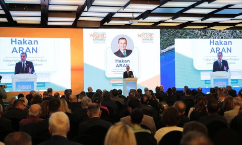 İş Bankası Genel Müdürü Hakan Aran'dan Turizm ve Enflasyon Beklentileri