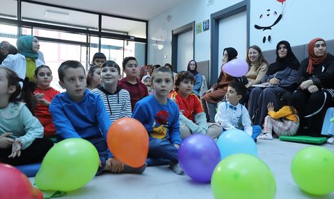 Kayseri'de Engelsiz Çocuk Evi'nde Eğlenceli Doğum Günü Kutlaması