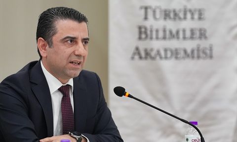 Küresel Meydan Okumalar ve Fırsatlar Sempozyumu Gerçekleşti