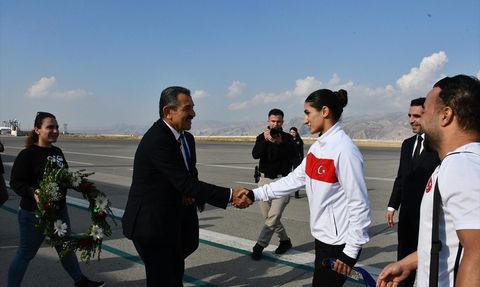 Pınar Benek Şırnak'ta Coşkuyla Karşılandı