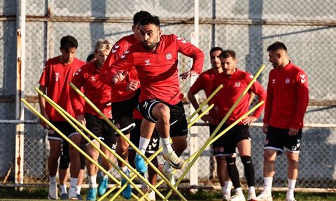 Sivasspor Çaykur Rizespor Maçı İçin Hazırlıklarını Tamamladı