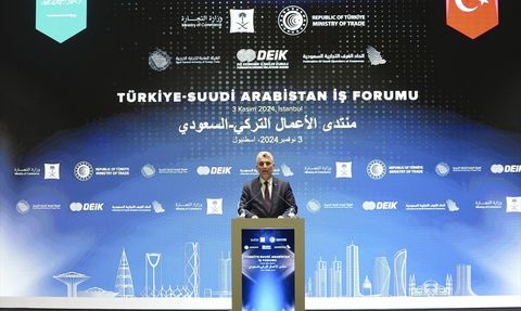 Ticaret Bakanı Bolat, Türkiye-Suudi Arabistan İş Forumu'nda Hedefleri Açıkladı