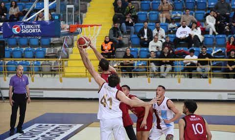 Trabzonspor, Gaziantep Basketbol'u Farklı Geçti