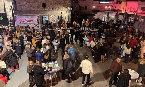 Bodrum'da Yabancı Uyruklular için Yılbaşı Kutlaması Düzenlendi