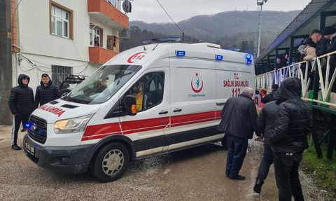 Düzce'de Süper Amatör Lig Maçı Olaylar Nedeniyle Tatil Edildi