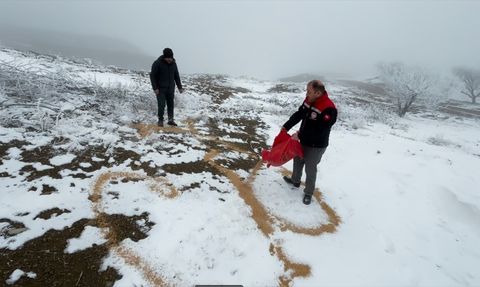 Erzincan'ın Kırsalında Yabani Hayvanlar İçin Yem Bırakıldı