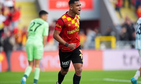 Göztepe, Adana Demirspor'u 3-1 Mağlup Etti