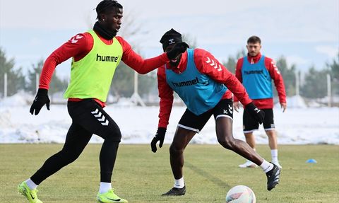 Sivasspor Galatasaray Maçına Hazırlanıyor