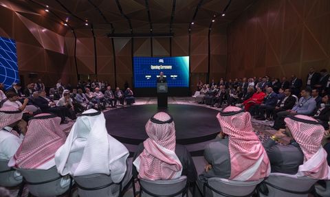 Suudi Arabistan'da Dünya Futbol Zirvesi Başladı