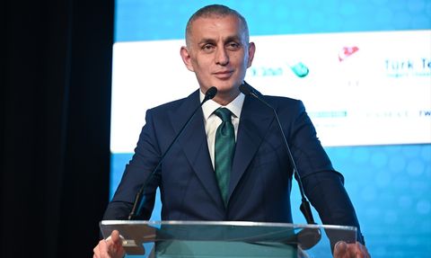 Turkuvaz Medya Spor Zirvesi'nde Futbolun Geleceği Konuşuldu