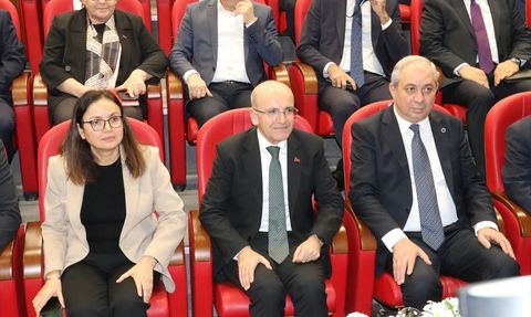 Yalova'da İş Dünyası Buluşması: Bakan Şimşek İş İnsanlarıyla Buluştu