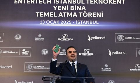 Bakan Kacır, CHP'ye KAAN ile Yanıt Verdi