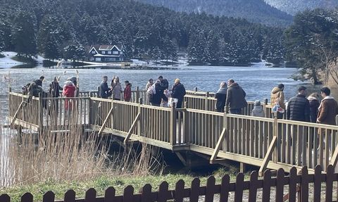 Gölcük Tabiat Parkı'nda Yarıyıl Tatili Yoğunluğu