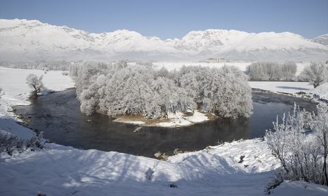 Kırağıyla Kaplanan Munzur ve Pülümür Vadileri Havadan Görüntülendi