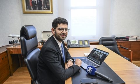 Yatırım Ofisi Başkanı Dağlıoğlu, AA'nın Oylamasında Yer Aldı