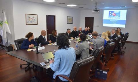 Finlandiya Büyükelçisi Hamalainen UİB'i Ziyaret Etti