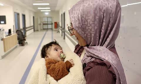 Nadir Diyafram Hernisi Teşhisiyle Doğan Umut Bebek Sağlığına Kavuştu