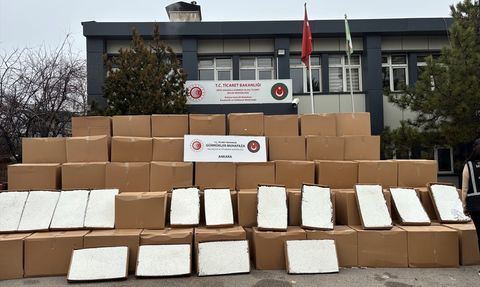 Ticaret Bakanlığı'nın Makaron ve Kaçak Sigara Operasyonu