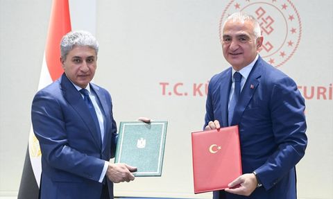 Türkiye'den Mısır'a 152 Tarihi Eser İadesi