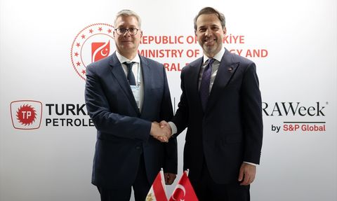 Bakan Bayraktar, ABD'de Enerji İşbirliği Görüşmeleri Yaptı