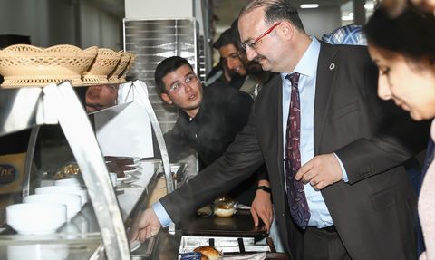 Erzurum'da Üniversite Öğrencilerine Ücretsiz İftar İmkanı