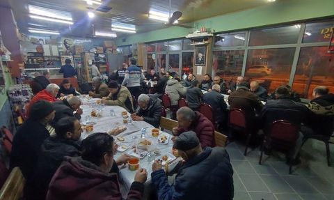 İzmir'de Ramazan Geleneği: Kahvehane Sahurları