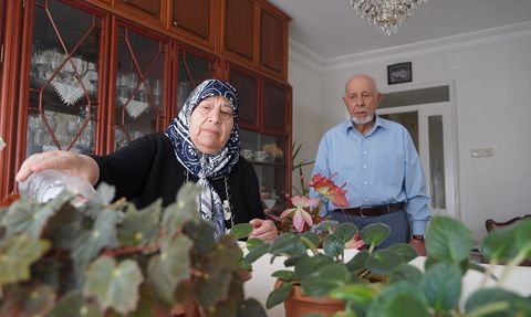 60 Yıldır Evliliğin Sırrı: Çiçekler