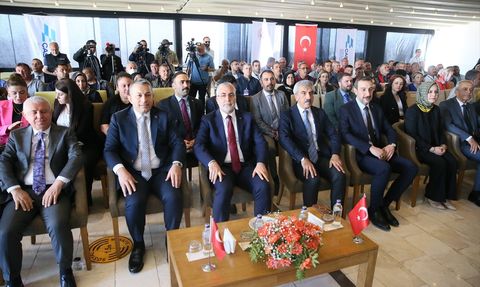 Bakan Işıkhan Kilis'te İstihdam ve Kadın Güçlendirme Üzerine Konuştu