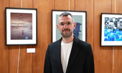 Filistinli Sanatçıların "Hala Yaşıyorum" Sergisi Adana'da